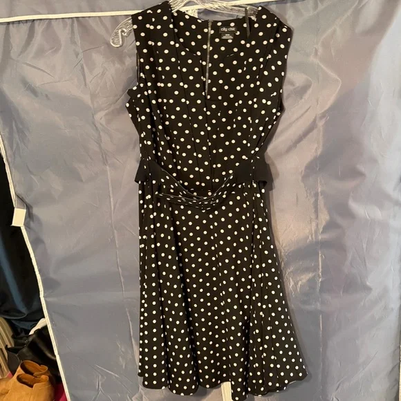City Chic Polka Dot Sleeveless Vintage-look Dress - Black and White - Picture 6 of 10